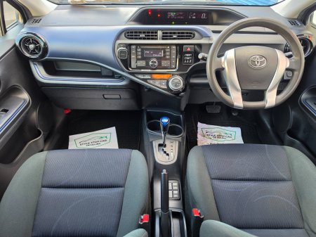 2017 Toyota Aqua - photo 18
