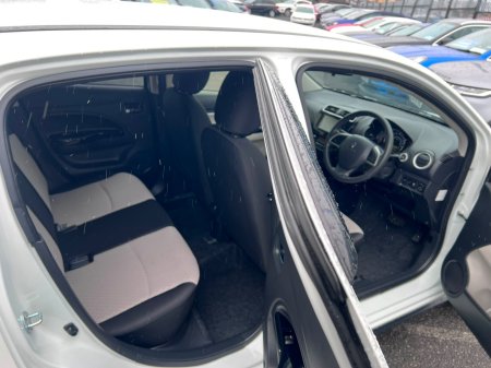 2020 Mitsubishi Mirage - photo 11