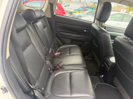 2015 Mitsubishi Outlander - photo 25