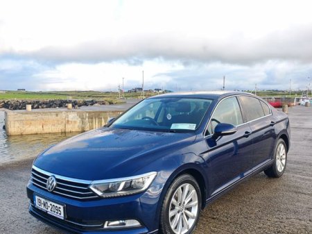 2019 Volkswagen Passat - photo 3