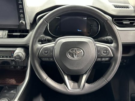 2021 Toyota RAV4 - photo 11