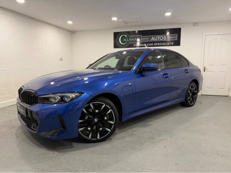 2025 BMW 3-Series - photo 14