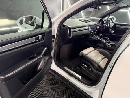 2020 Porsche Cayenne - photo 22