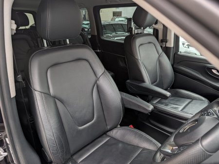 2017 Mercedes-Benz V-Class - photo 16