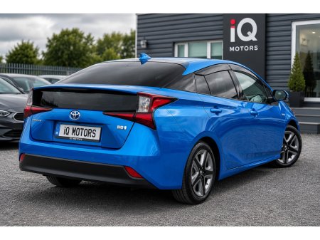 2021 Toyota Prius - photo 2