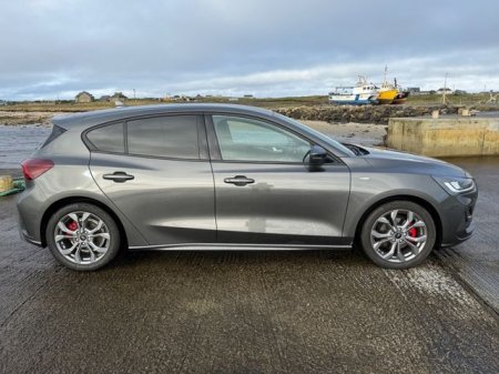 2024 Ford Focus - photo 2