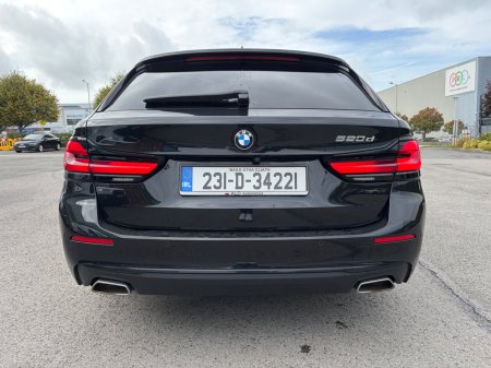 2023 BMW 5-Series - photo 4