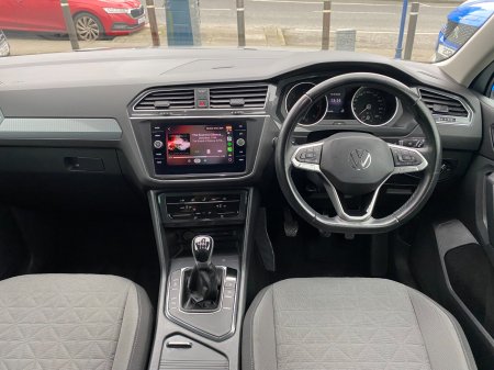 2021 Volkswagen Tiguan - photo 9