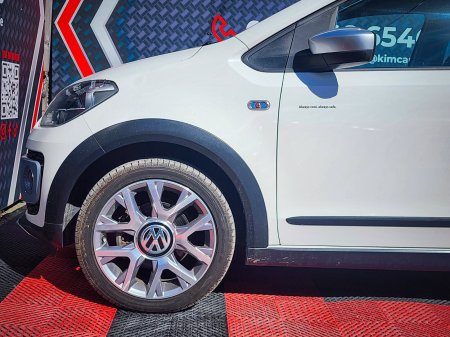 2015 Volkswagen up! - photo 9