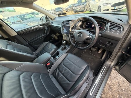 2020 Volkswagen Tiguan - photo 8