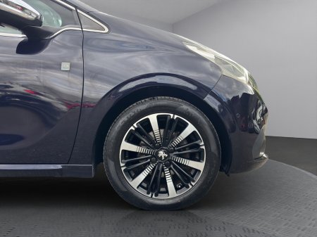 2018 Peugeot 208 - photo 9