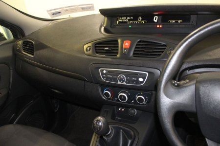 2010 Renault Scenic - photo 24