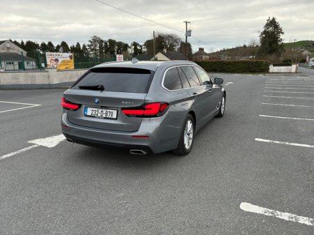 2023 BMW 5-Series - photo 17