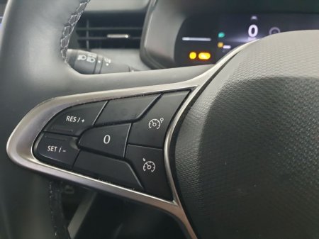2025 Renault Clio - photo 29