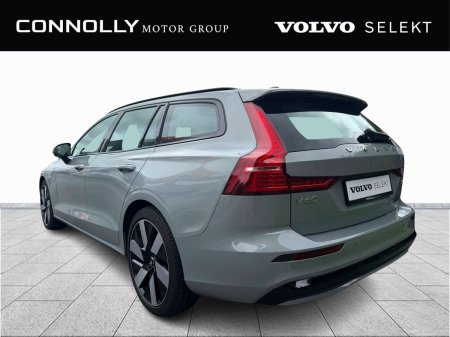 2025 Volvo V60 - photo 2