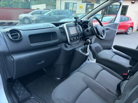 2021 Renault Trafic - photo 13