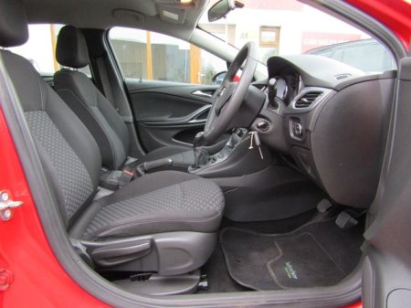 2017 Opel Astra - photo 18