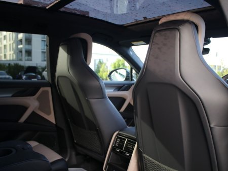 2026 Porsche Cayenne - photo 9
