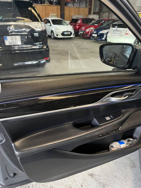 2021 BMW 7-Series - photo 18