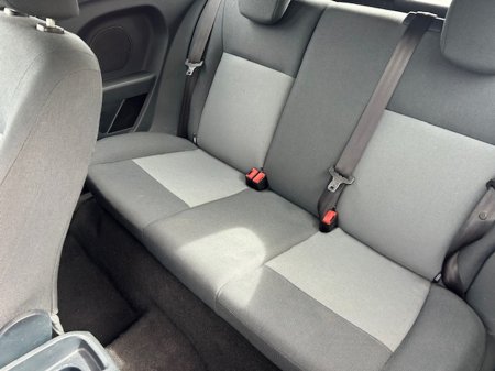 2011 Ford Fiesta - photo 6