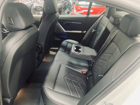 2024 BMW i5 - photo 13