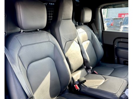 2025 Land Rover Defender - photo 10