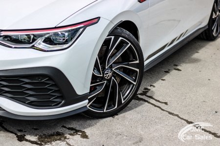 2022 Volkswagen Golf - photo 2