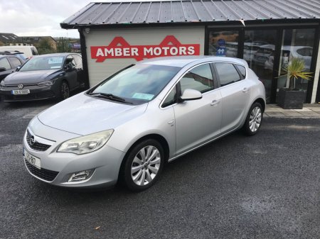 2011 Opel Astra - photo 11