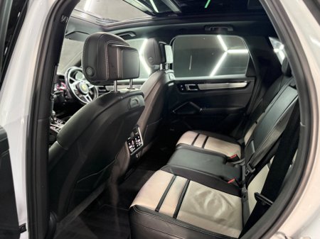 2020 Porsche Cayenne - photo 23
