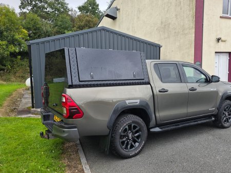 2023 Toyota Hilux - photo 5