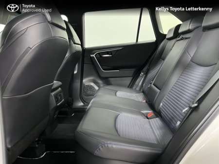 2020 Toyota RAV4 - photo 7
