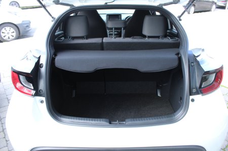 2020 Toyota Yaris - photo 9
