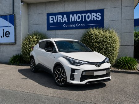 2023 Toyota C-HR GR SPORT AUTOMATIC HYBRID 1.8 PETROL //HALF LEATHER HEATED SEATS//REVERSE CAMERA//KEYLESS ENTRY//ADA