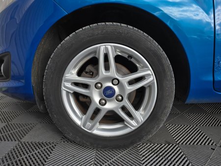 2014 Ford Fiesta - photo 9