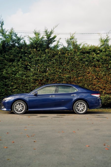 2017 Toyota Camry - photo 2