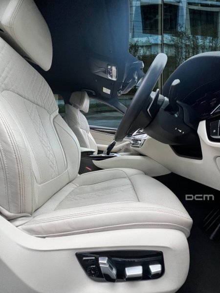2020 BMW 5-Series - photo 13