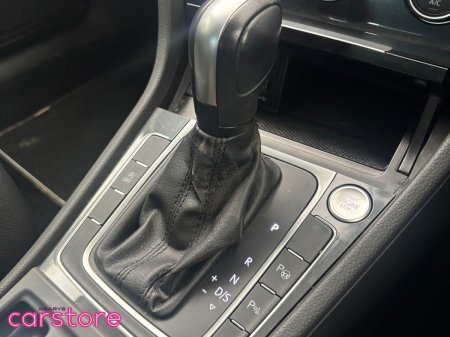 2020 Volkswagen Golf - photo 18