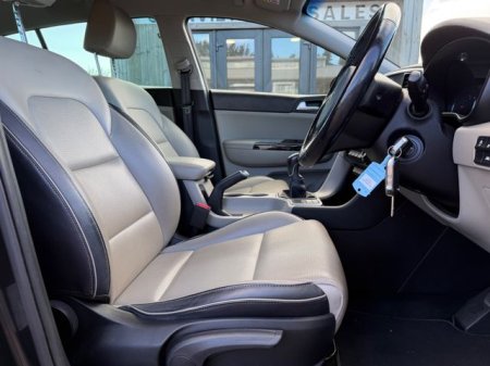 2021 Kia Sportage - photo 20