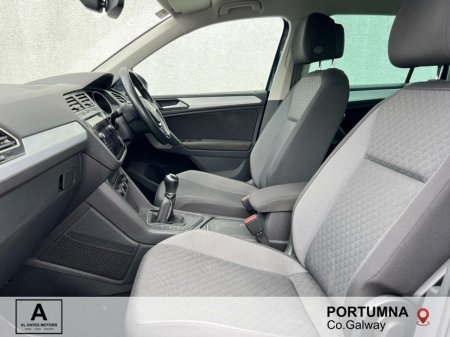 2020 Volkswagen Tiguan - photo 4