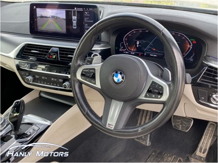 2021 BMW 5-Series - photo 13