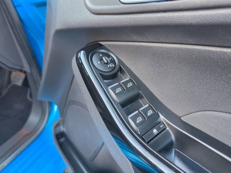 2016 Ford Fiesta - photo 22