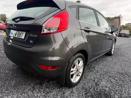 2015 Ford Fiesta - photo 4