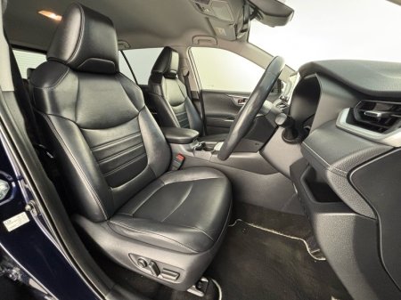 2020 Toyota RAV4 - photo 18
