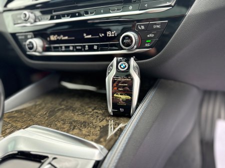 2017 BMW 5-Series - photo 25