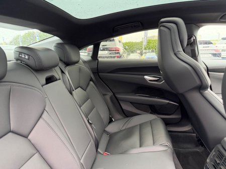 2022 Audi e-tron GT quattro - photo 40