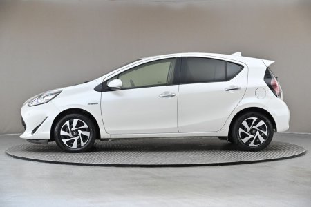 2020 Toyota Aqua - photo 5
