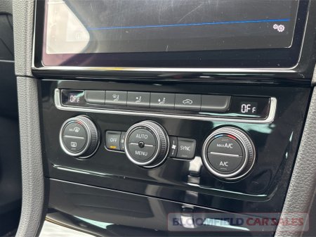 2019 Volkswagen Golf - photo 22