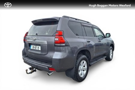 2019 Toyota Land Cruiser - photo 2