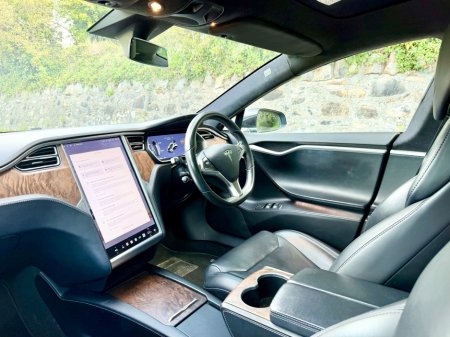 2018 Tesla Model S - photo 16
