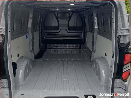 2026 Ford Transit Custom - photo 24